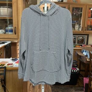 WORKSHOP Republic Clothing Top With Hood